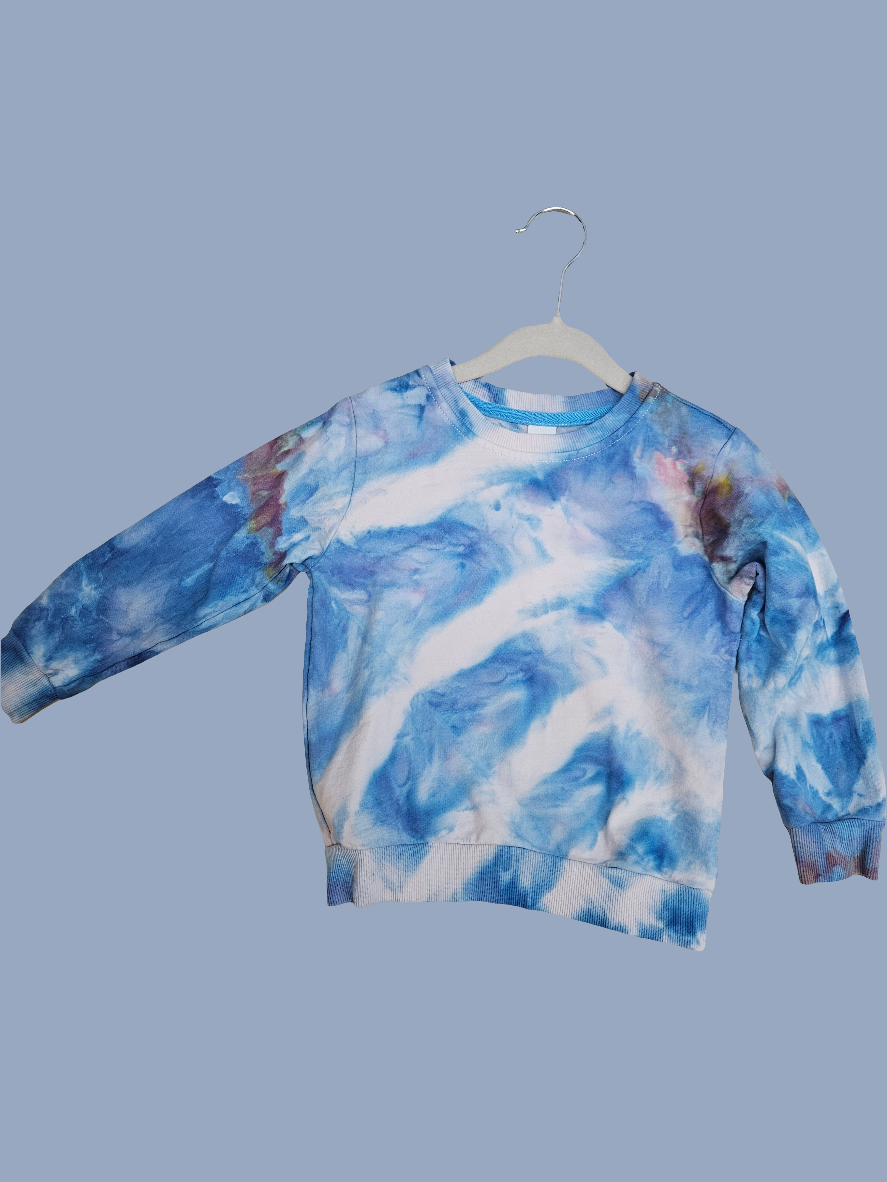 Child size 3-4T lightweight sweatshirt