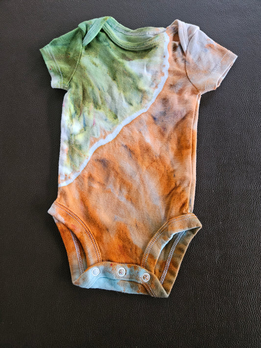Kids onesie size NB